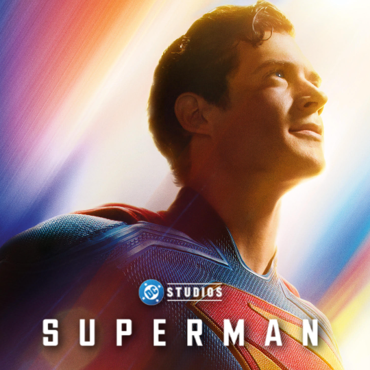 Superman flying up